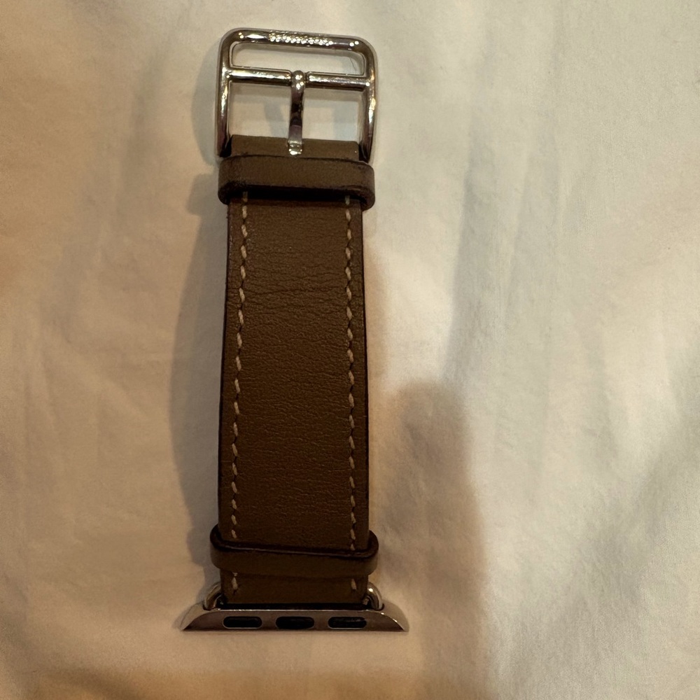 Hermes brown leather strap for Apple Watch in like new condition
